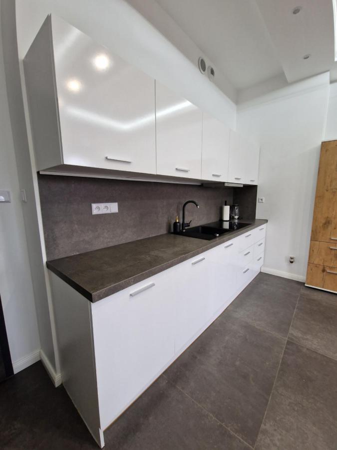 Microhotels Fabryczna 17 Жельона Гора Екстериор снимка