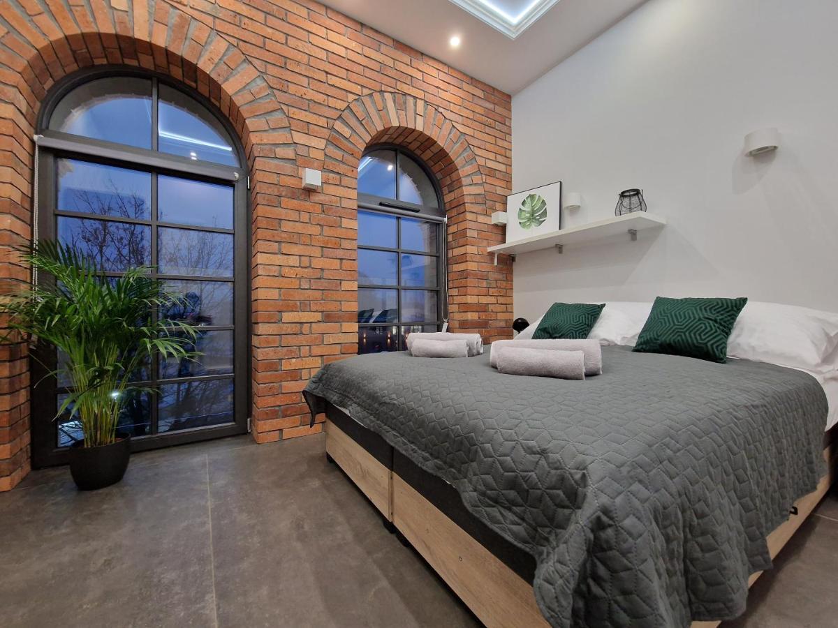 Microhotels Fabryczna 17 Жельона Гора Екстериор снимка