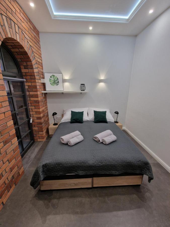 Microhotels Fabryczna 17 Жельона Гора Екстериор снимка